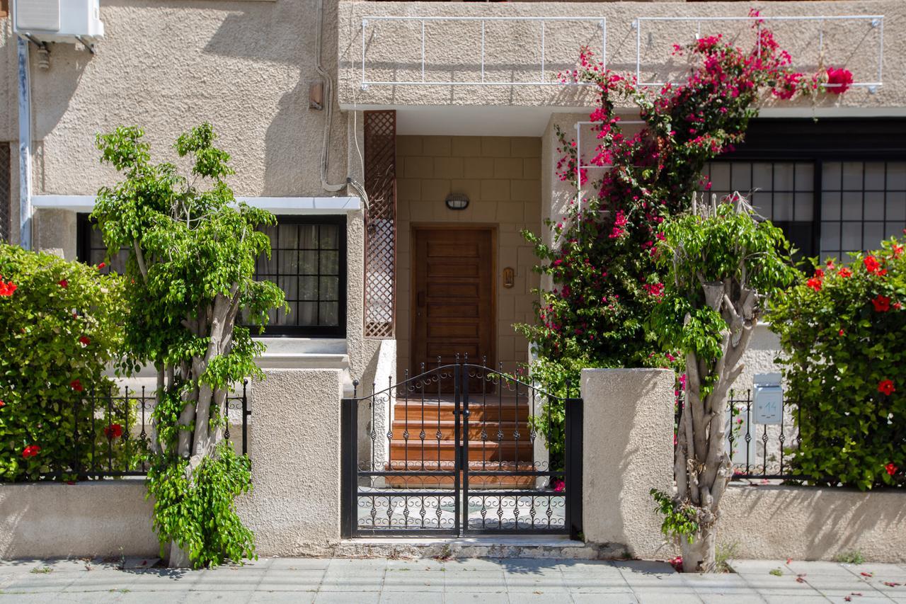 Laila'S Promenade Villa Larnaka Exterior foto